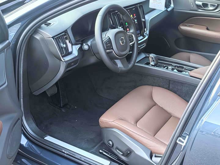 Фото 3 - Volvo S60