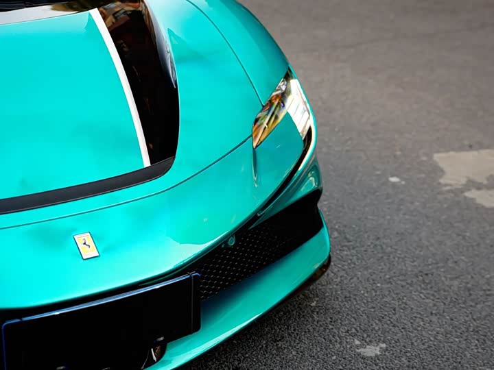 Фото 3 - Ferrari SF90