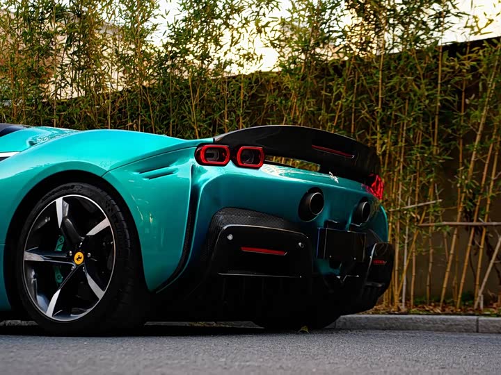 Фото 7 - Ferrari SF90