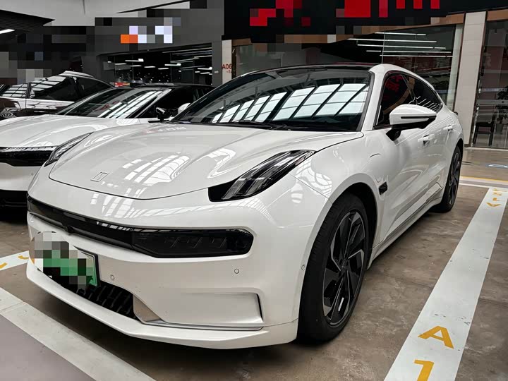 Фото 1 - Zeekr 001