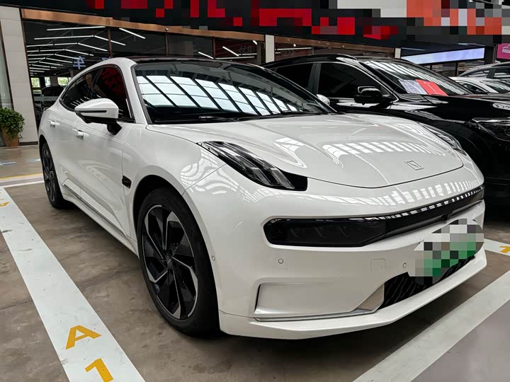 Фото 3 - Zeekr 001