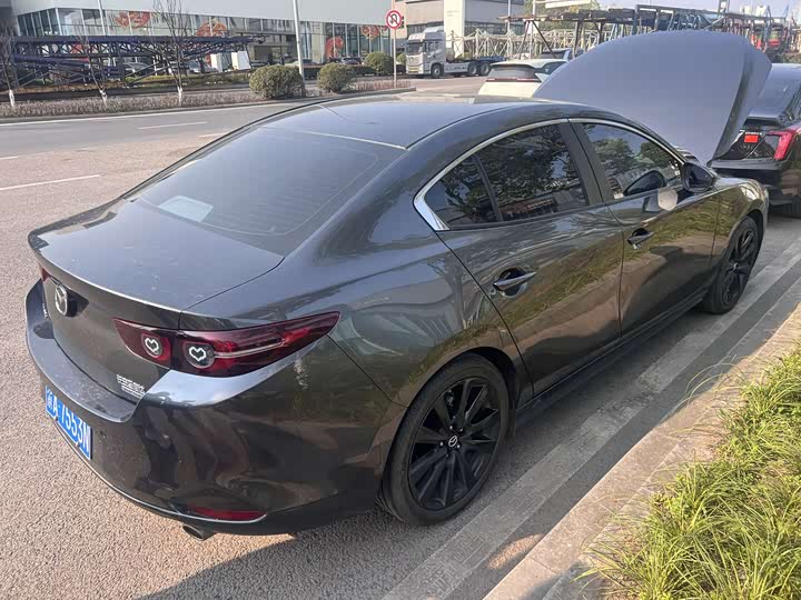 Фото 2 - Mazda 3 (Axela)