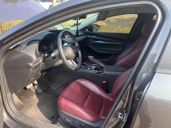 Фото 4 - Mazda 3 (Axela)