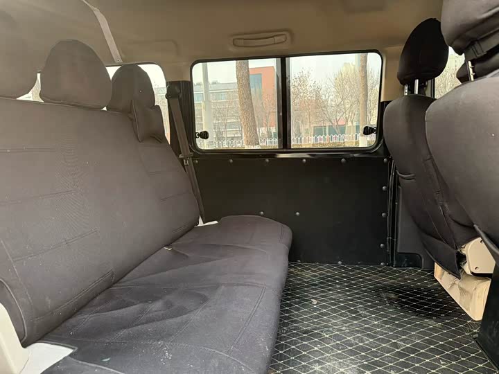 Фото 5 - Dongfeng Forthing Lingzhi M5