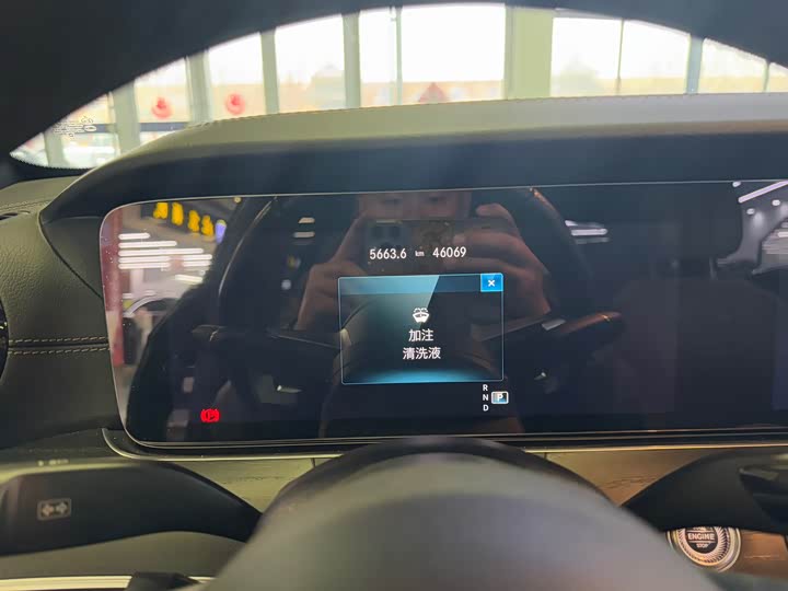 Фото 4 - Mercedes-Benz E-Class