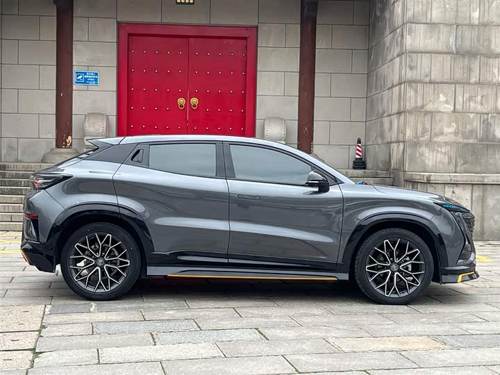 Фото 5 - Changan UNI-T