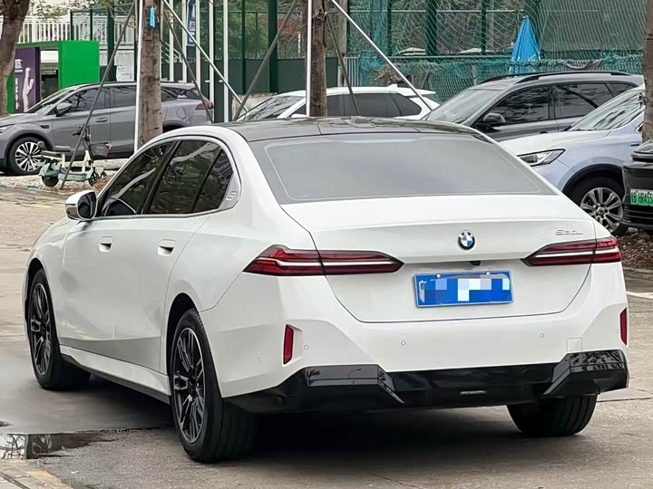 Фото 6 - BMW 5 Series