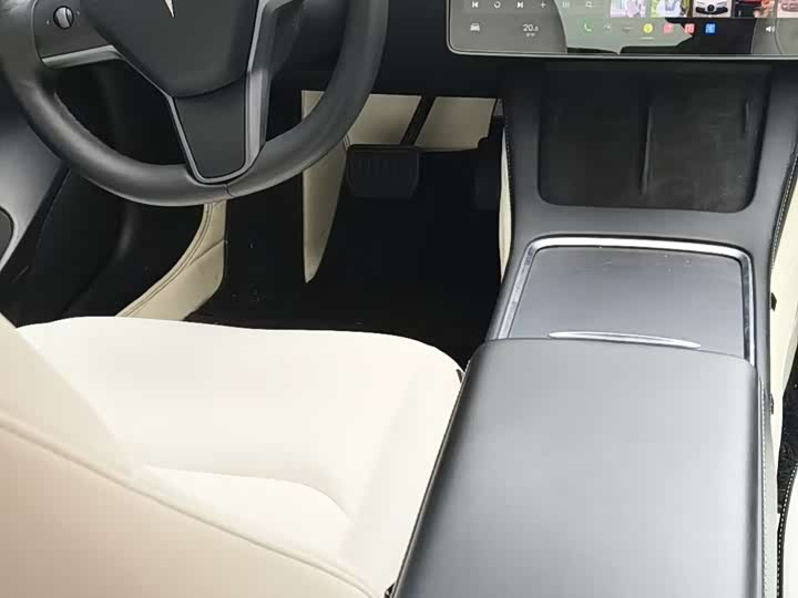 Фото 4 - Tesla Model 3