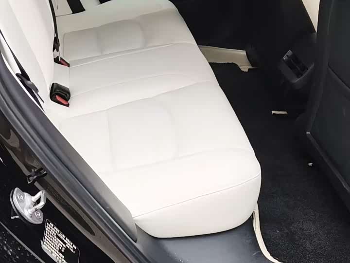 Фото 5 - Tesla Model 3