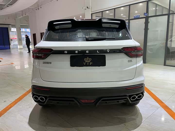 Фото 5 - Geely Coolray