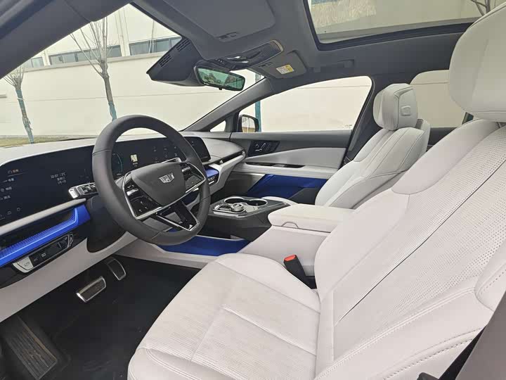 Фото 4 - Cadillac Optiq