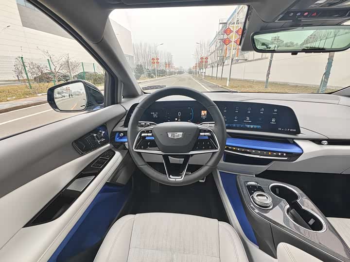 Фото 8 - Cadillac Optiq