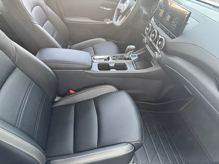 Фото 6 - Nissan Sylphy