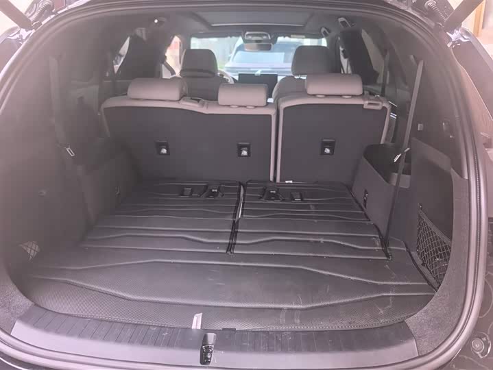 Фото 4 - BYD Tang Hybrid/EV