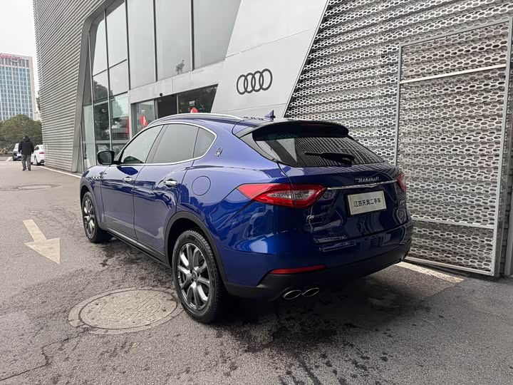 Фото 4 - Maserati Levante