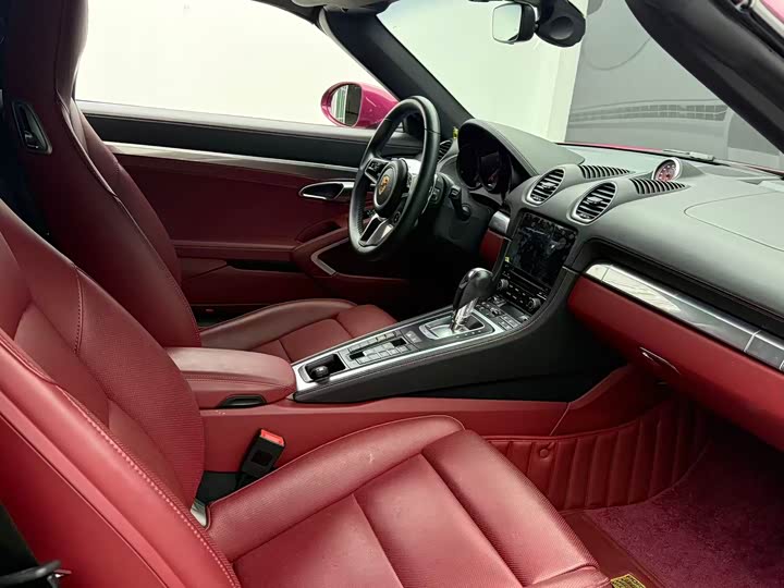 Фото 8 - Porsche 718