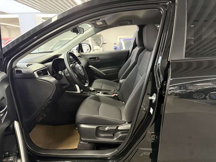 Фото 4 - Toyota Corolla Cross