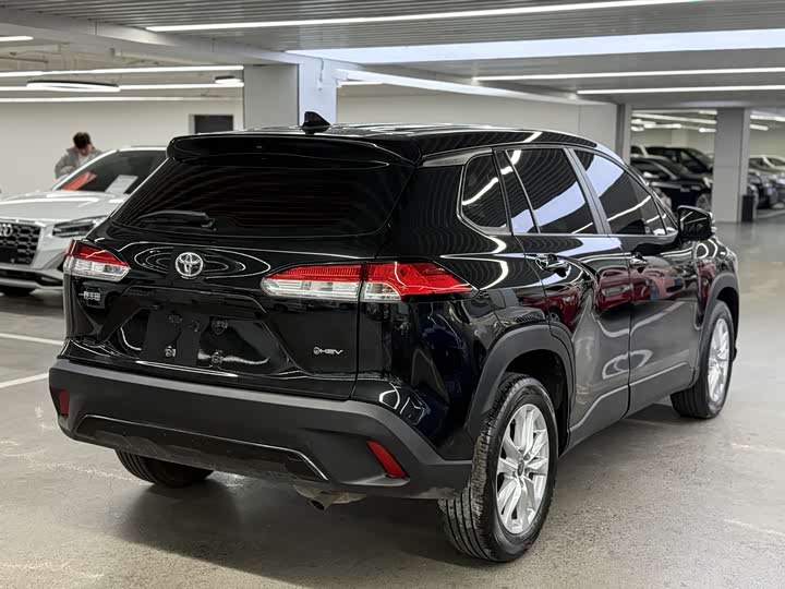 Фото 7 - Toyota Corolla Cross