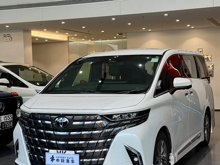 Фото 2 - Toyota Alphard