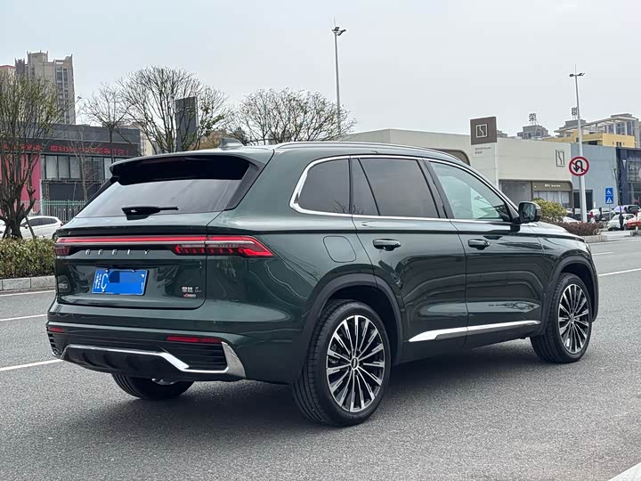 Фото 4 - Geely Monjaro