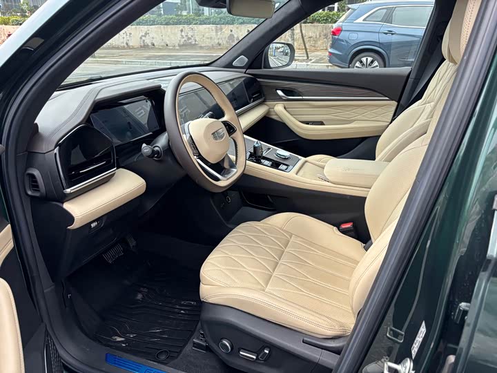 Фото 6 - Geely Monjaro