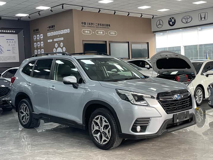 Фото 3 - Subaru Forester