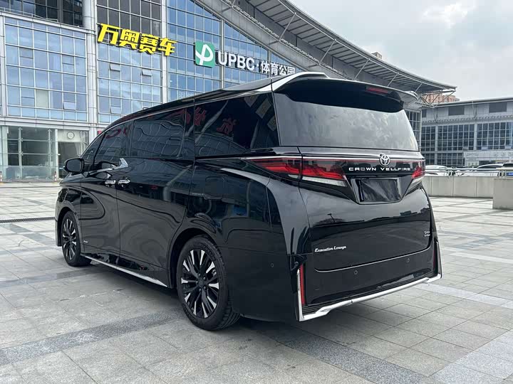 Photo 7 - Toyota Vellfire