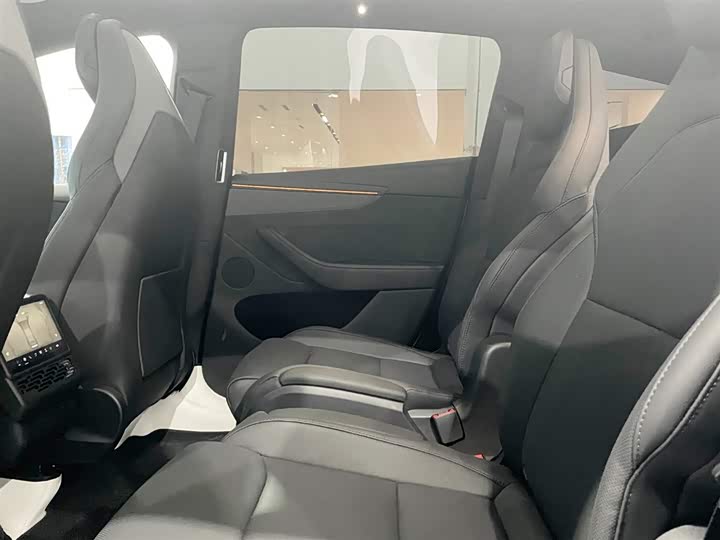 Фото 7 - Tesla Model Y