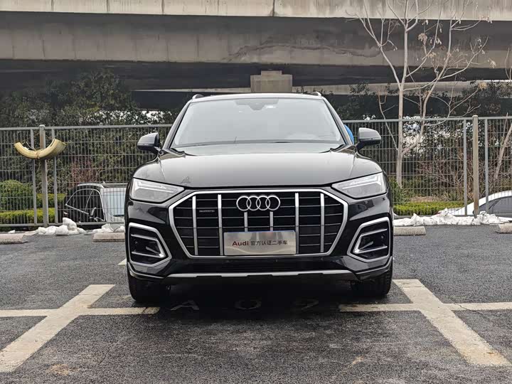 Фото 2 - Audi Q5L