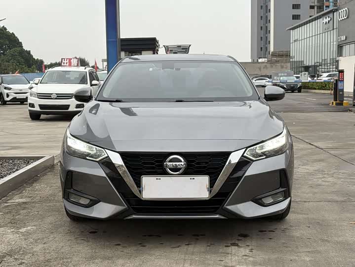 Фото 2 - Nissan Sylphy