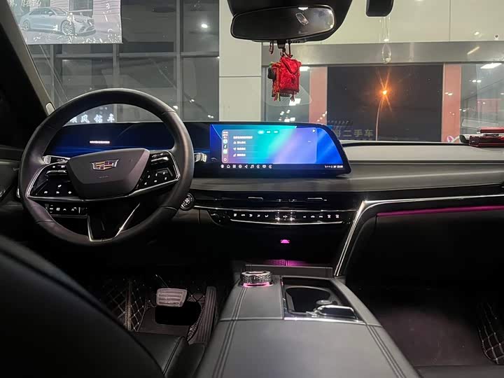 Фото 7 - Cadillac CT6