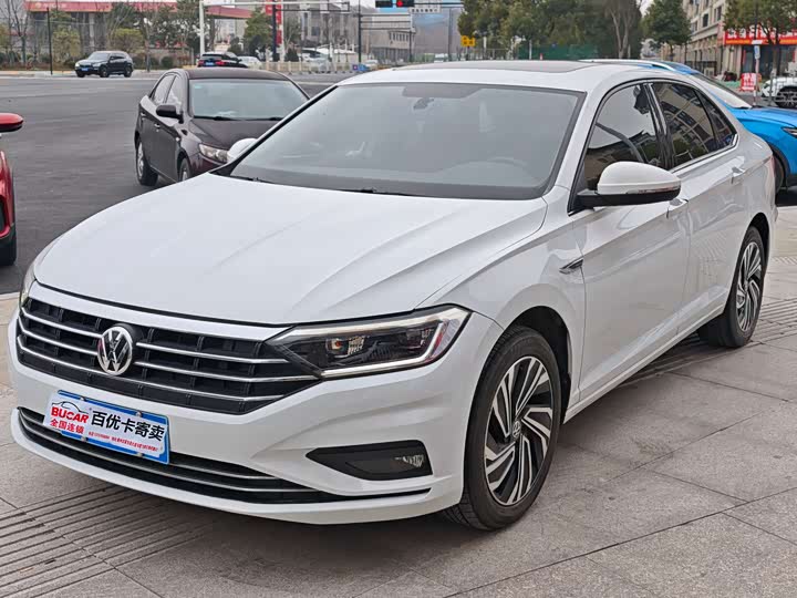 Фото 1 - Volkswagen Sagitar L