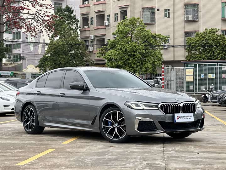 Фото 3 - BMW 5 Series