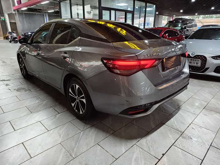 Фото 3 - Nissan Sylphy