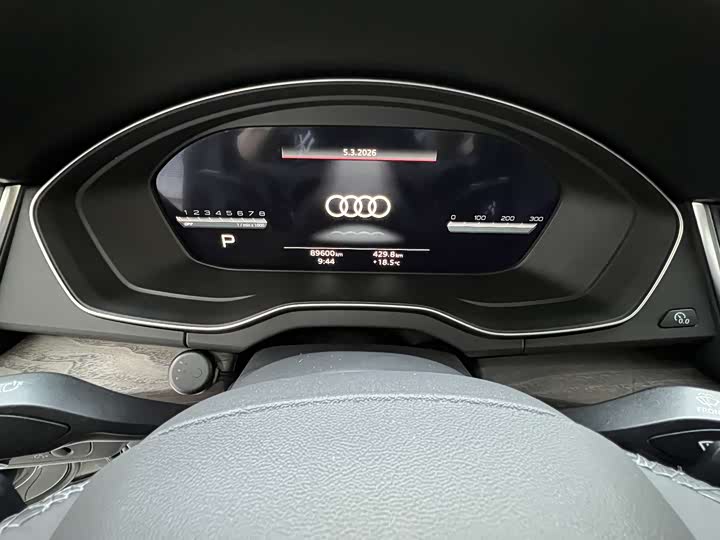 Фото 9 - Audi Q5L