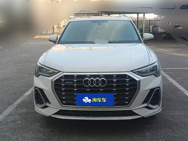 Фото 2 - Audi Q3