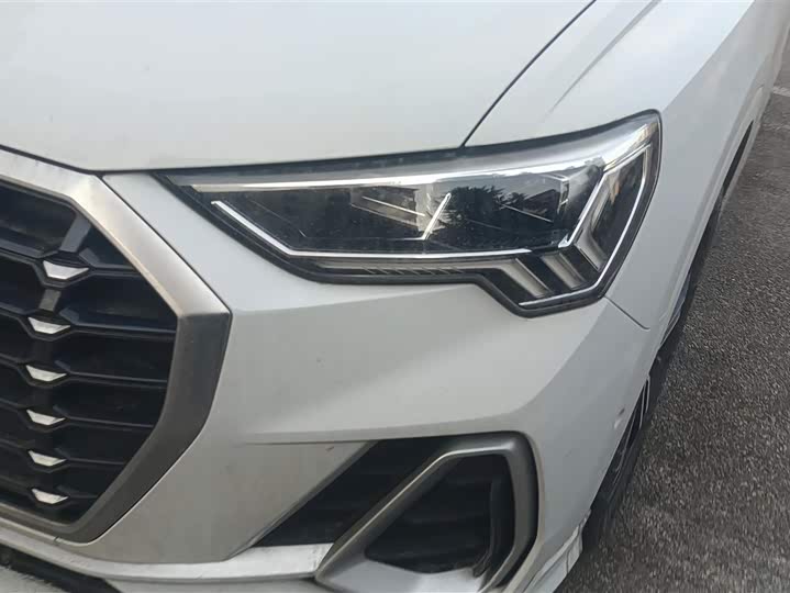 Фото 5 - Audi Q3