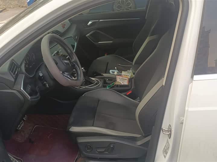 Фото 9 - Audi Q3