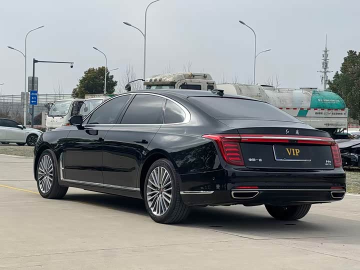 Фото 2 - Hongqi H9