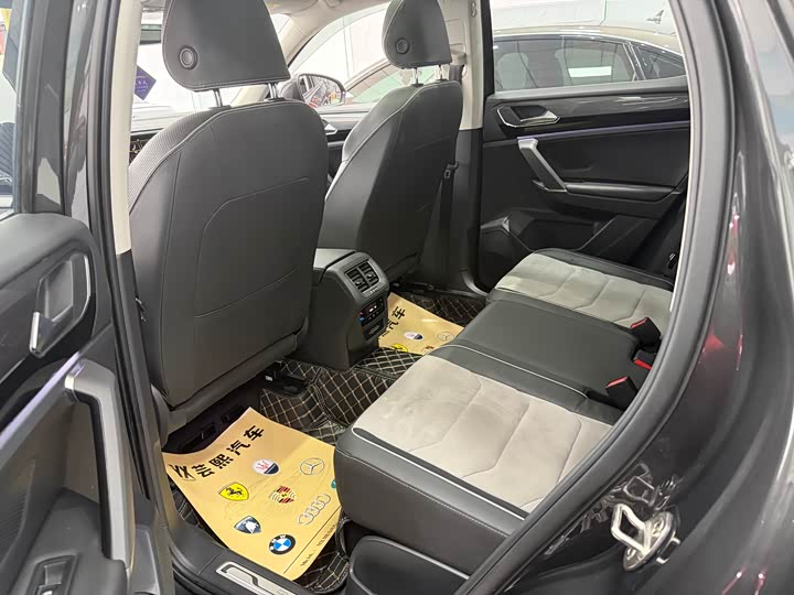 Фото 3 - Volkswagen Tayron X