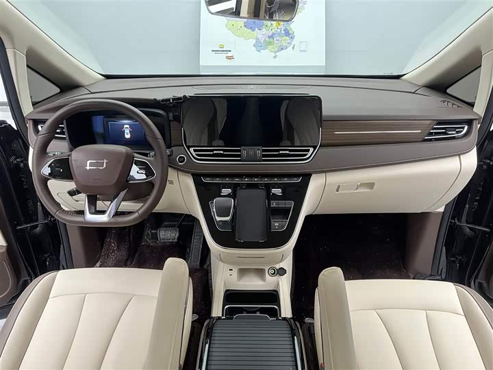 Photo 8 - Bestune M9