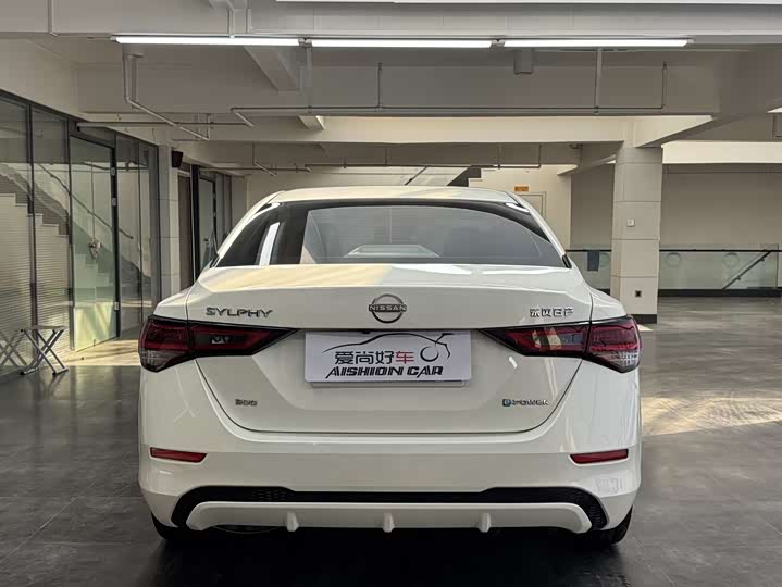 Фото 6 - Nissan Sylphy