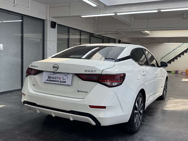 Фото 7 - Nissan Sylphy