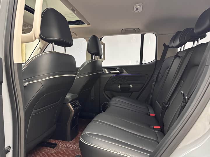 Фото 6 - Tank 300