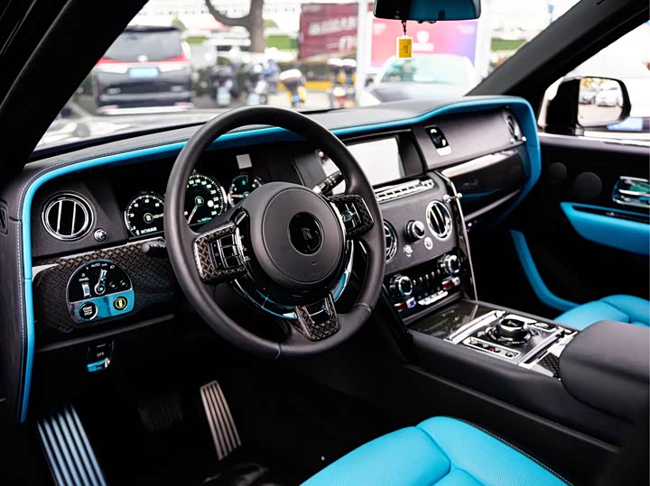 Photo 9 - Rolls-Royce Cullinan