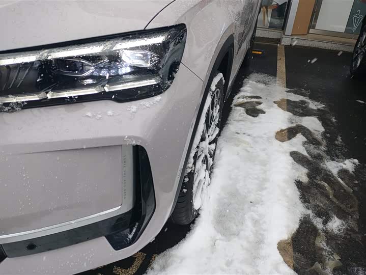 Фото 5 - Geely Monjaro Thor Hybrid