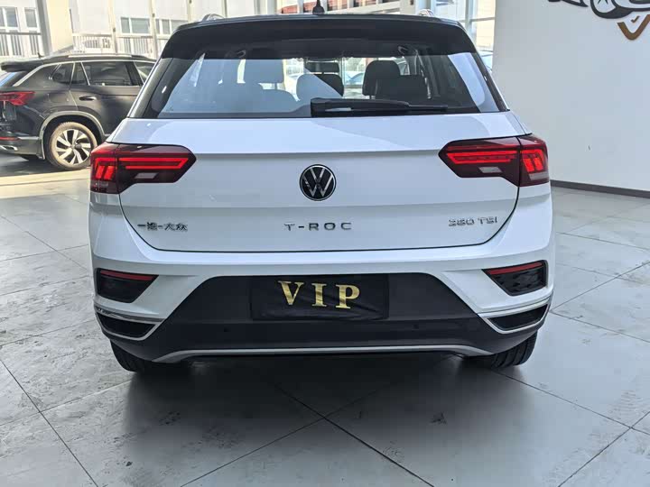 Фото 4 - Volkswagen T-Roc