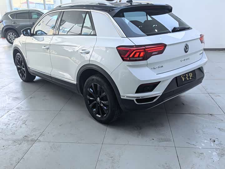 Фото 5 - Volkswagen T-Roc