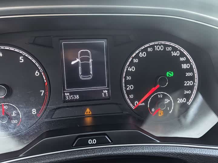 Фото 8 - Volkswagen T-Roc