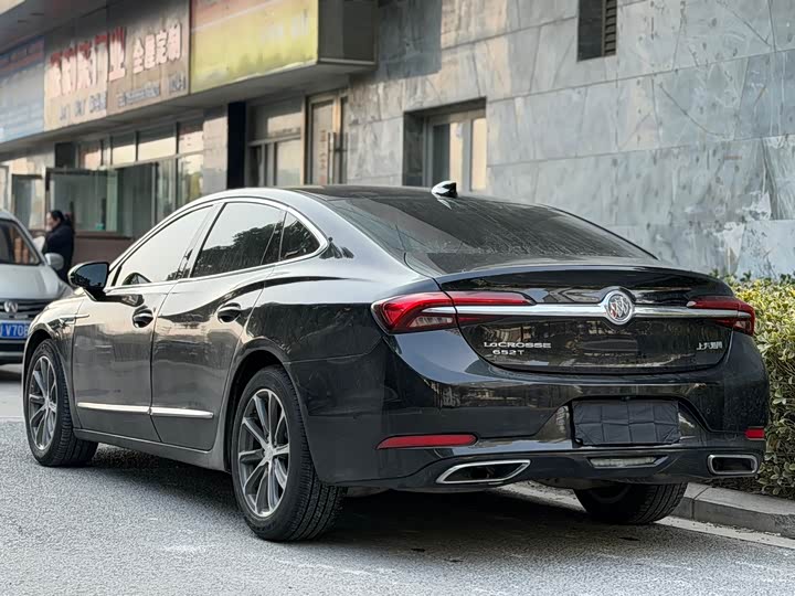 Фото 4 - Buick LaCrosse